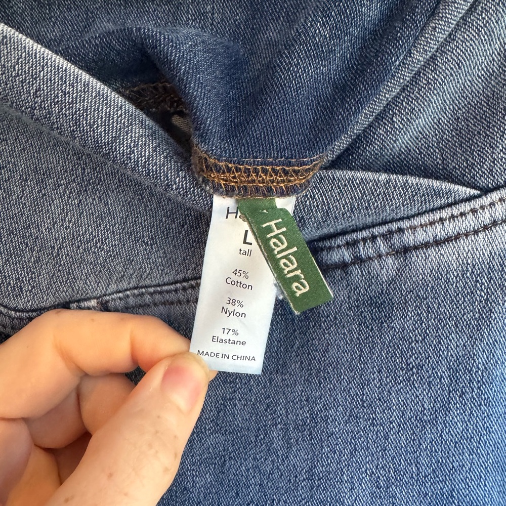 Halara flared jeans (L) - Picture 5 of 5